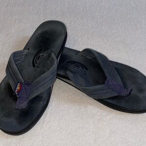 Rainbow women’s black leather single layer with arch support 1 inch strap Sz M